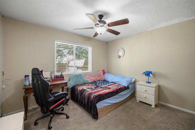 6923 Grant Drive, Magnolia, TX 77354