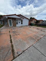 8867 SW 25th St 8867, Miami, FL 33165