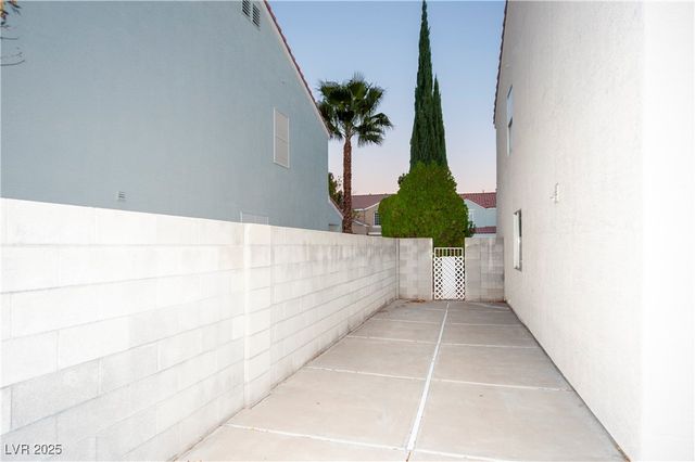 1705 Encarta Street, Las Vegas, NV 89117