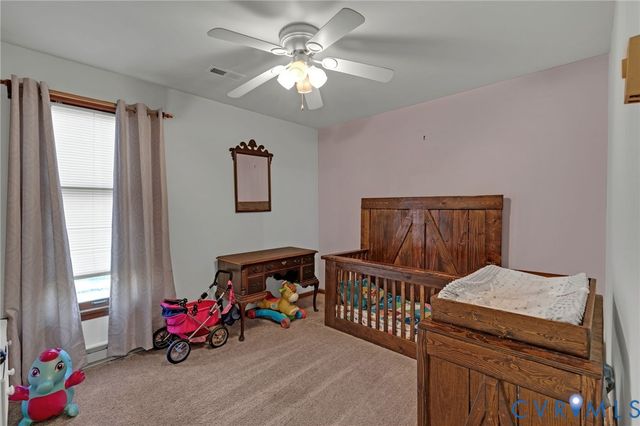 9925 Friendship Rd, North, VA 23128