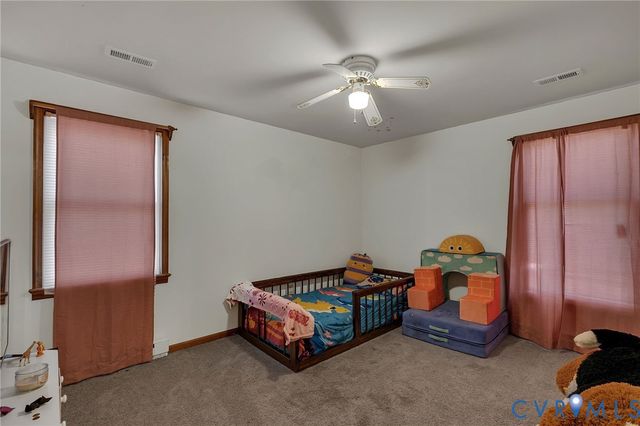 9925 Friendship Rd, North, VA 23128