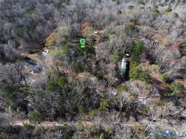 9925 Friendship Rd, North, VA 23128