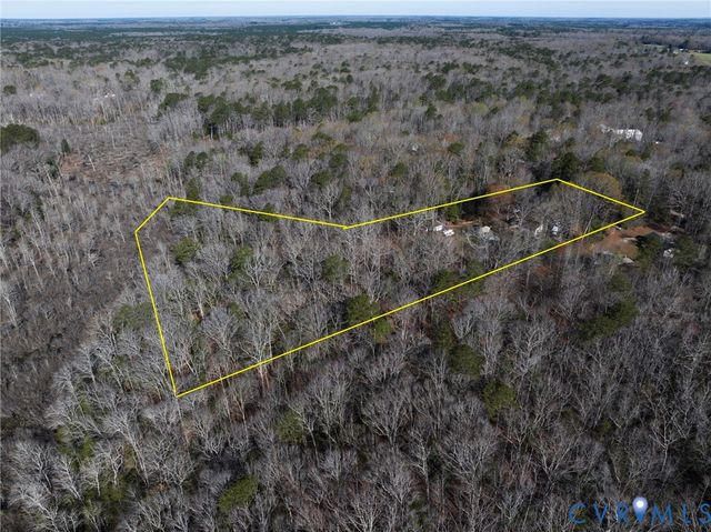 9925 Friendship Rd, North, VA 23128
