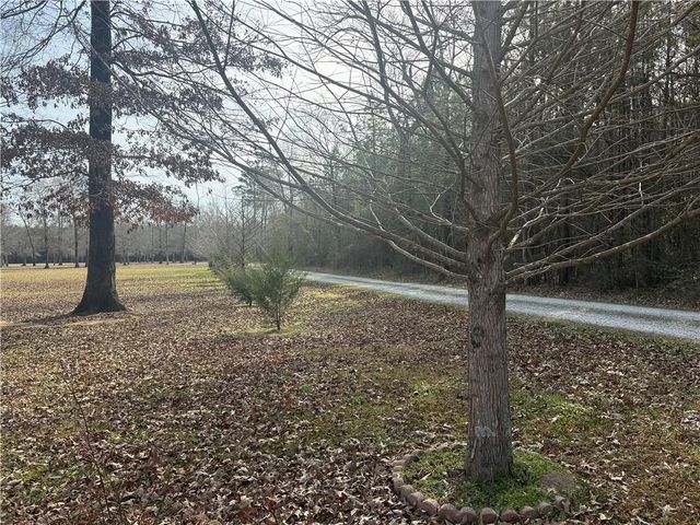 195 VARVAROSKY- Road, Deville, LA 71328