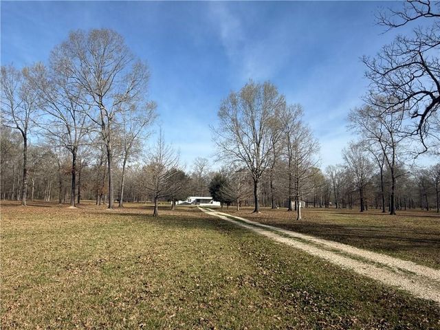195 VARVAROSKY- Road, Deville, LA 71328