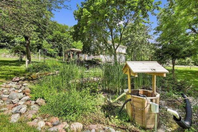 4135 S Racine AVENUE, New Berlin, WI 53146