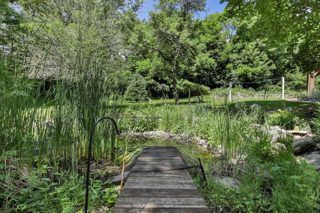 4135 S Racine AVENUE, New Berlin, WI 53146