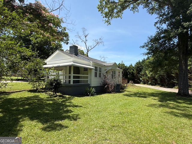1511 W Poplar Street, Griffin, GA 30224