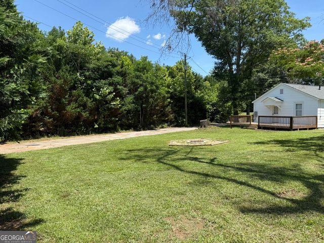 1511 W Poplar Street, Griffin, GA 30224