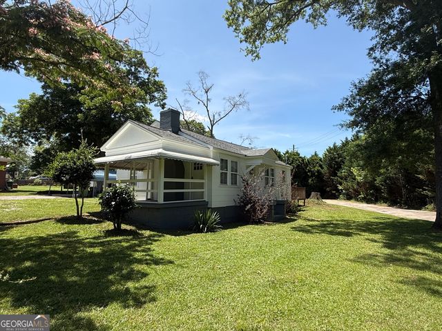 1511 W Poplar Street, Griffin, GA 30224