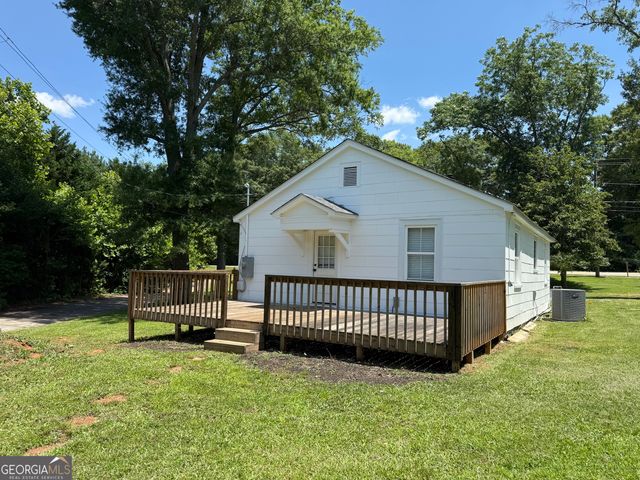 1511 W Poplar Street, Griffin, GA 30224