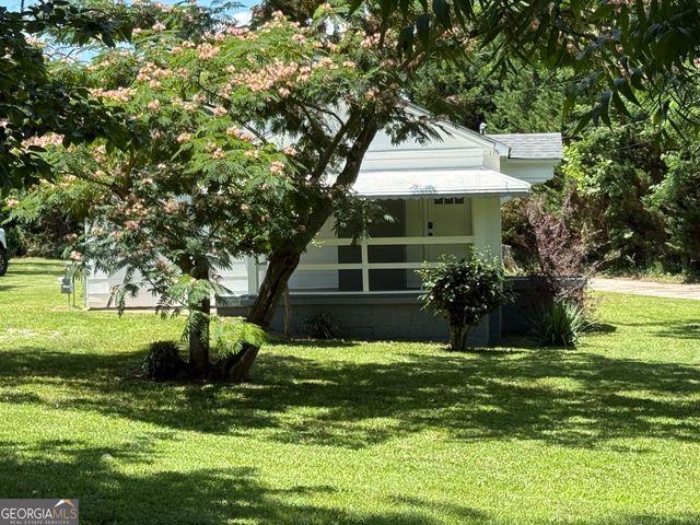 1511 W Poplar Street, Griffin, GA 30224