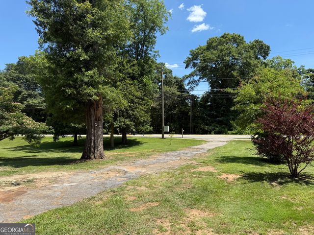 1511 W Poplar Street, Griffin, GA 30224