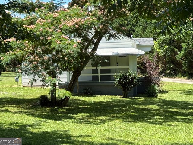 1511 W Poplar Street, Griffin, GA 30224