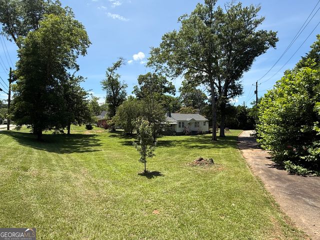 1511 W Poplar Street, Griffin, GA 30224