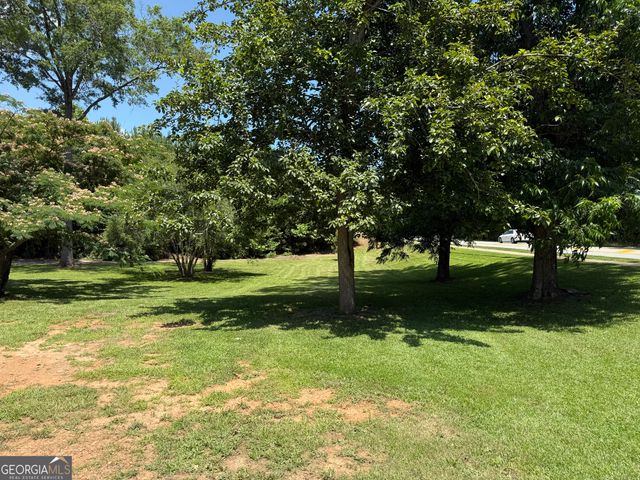 1511 W Poplar Street, Griffin, GA 30224