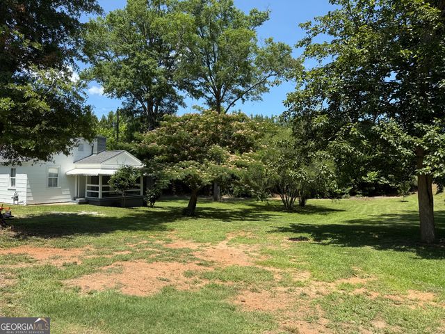 1511 W Poplar Street, Griffin, GA 30224
