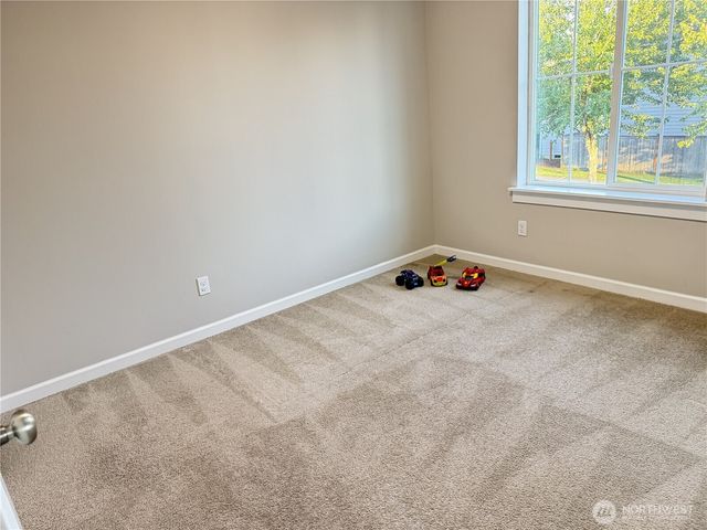 5023 Black Rock Loop SE, Olympia, WA 98501