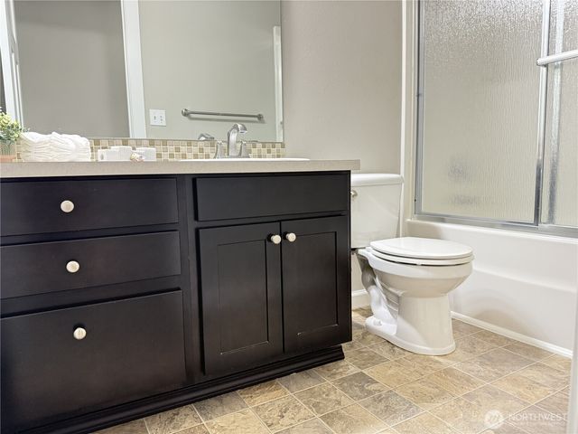 5023 Black Rock Loop SE, Olympia, WA 98501