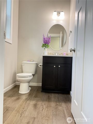 5023 Black Rock Loop SE, Olympia, WA 98501