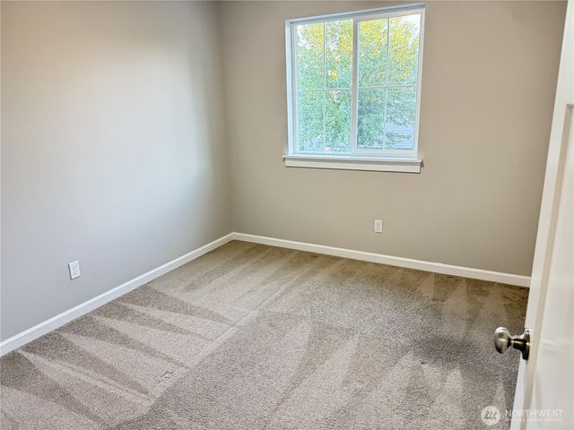 5023 Black Rock Loop SE, Olympia, WA 98501
