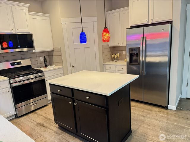 5023 Black Rock Loop SE, Olympia, WA 98501
