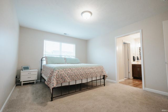 1034 Watership Drive, Evansville, IN 47725