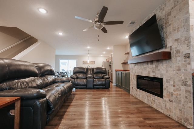 1034 Watership Drive, Evansville, IN 47725