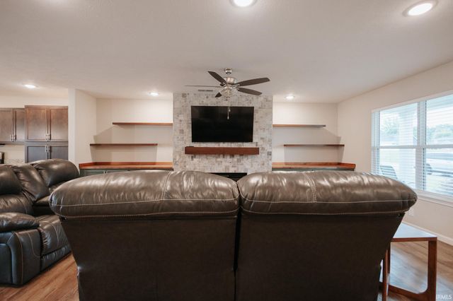 1034 Watership Drive, Evansville, IN 47725