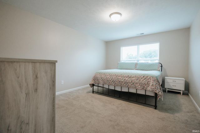 1034 Watership Drive, Evansville, IN 47725