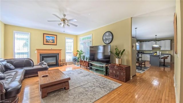 3023 Maple Branch Drive, High Point, NC 27265