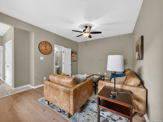 83 Chapel Hill Circle UNIT 83, San Antonio, TX 78240