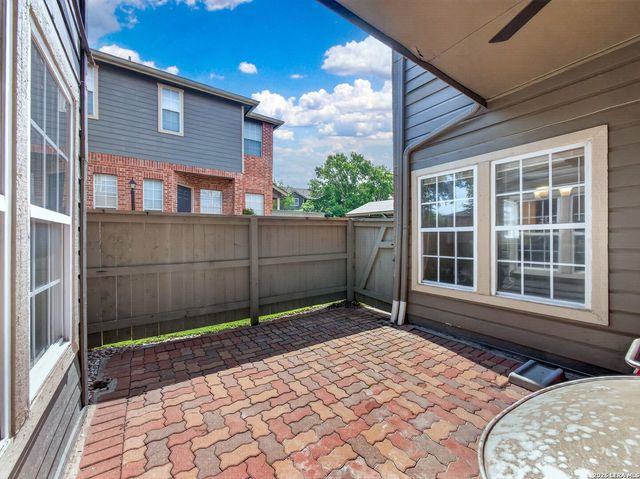 83 Chapel Hill Circle UNIT 83, San Antonio, TX 78240