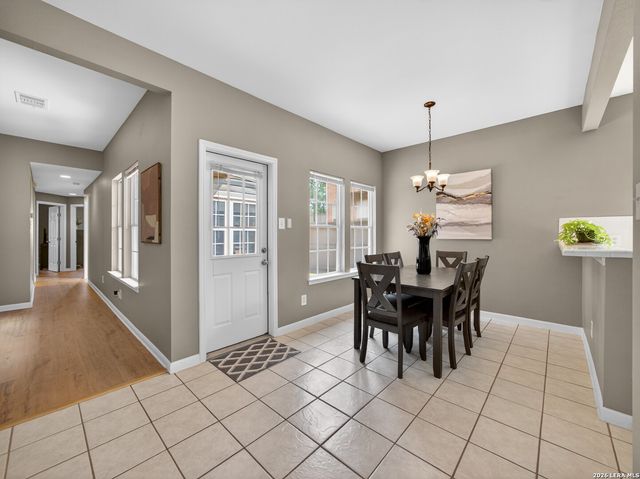 83 Chapel Hill Circle UNIT 83, San Antonio, TX 78240