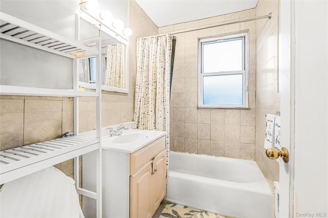 15 Winchester Avenue 1B, Yonkers, NY 10710