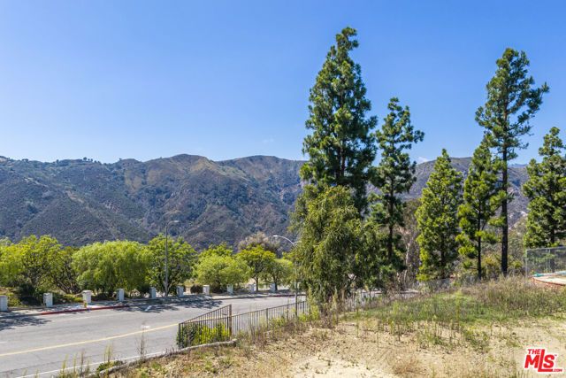 1405 El Bosque Court, Pacific Palisades (los Angeles), CA 90272