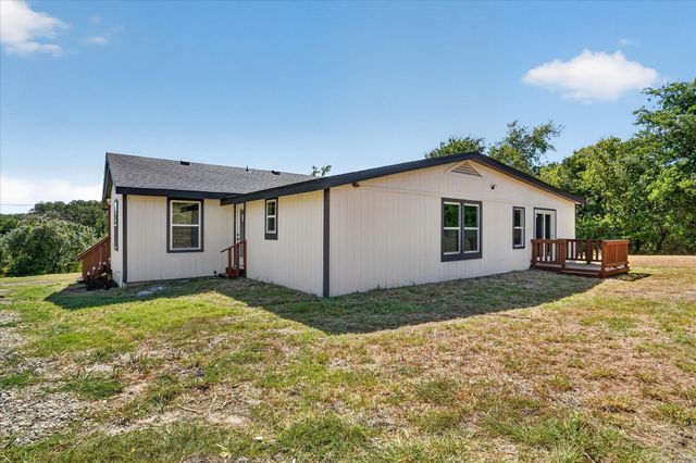 130 R And R Drive, Springtown, TX 76082