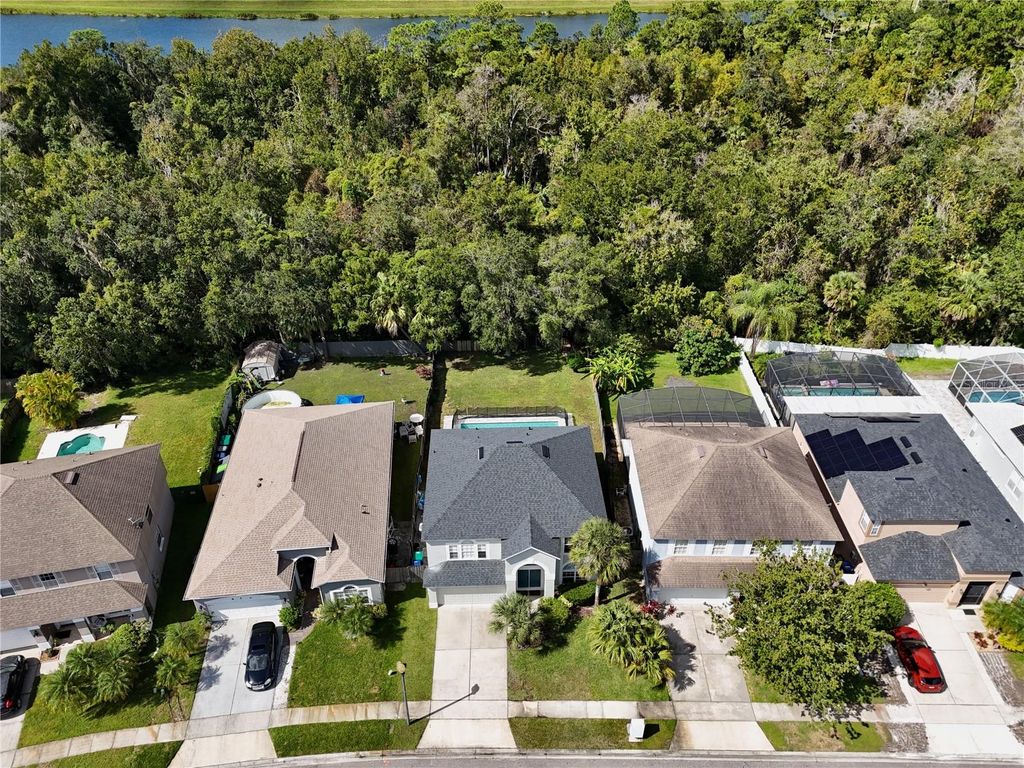 Image 37 of property listing at 856 JADE FOREST AVENUE, Orlando, FL 32828