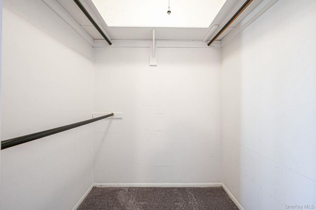 29 Stanford Court, Wantagh, NY 11793