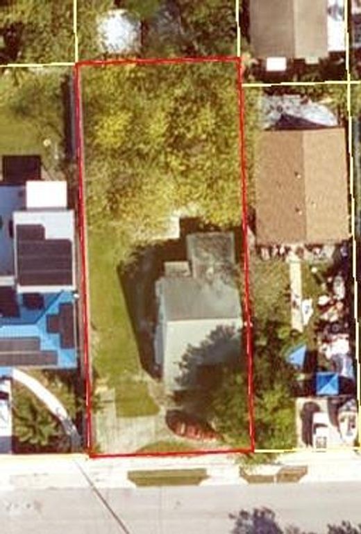 719 NE 37th Street, Oakland Park, FL 33334