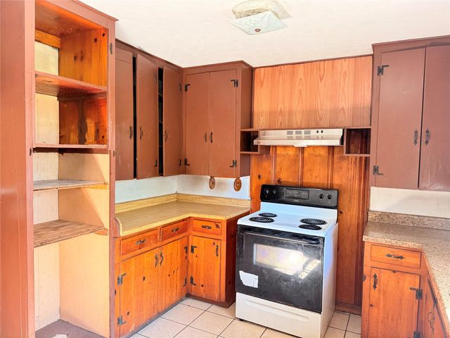 1521 15th Avenue N, Texas City, TX 77590