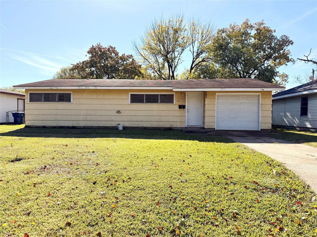 1521 15th Avenue N, Texas City, TX 77590