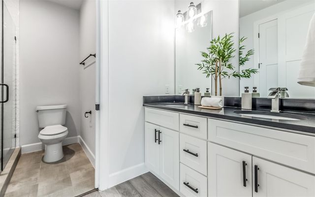 1130 Spur ST A, Austin, TX 78721