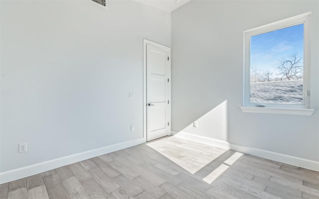 1130 Spur ST A, Austin, TX 78721