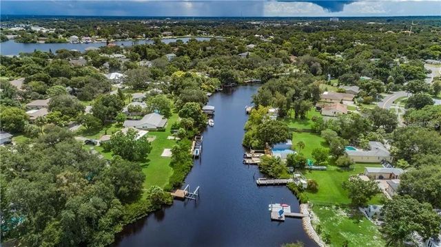 RIVERSIDE DRIVE, Tarpon Springs, FL 34689