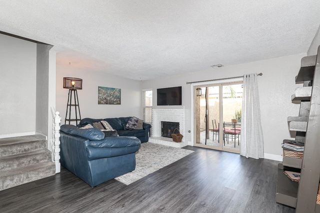 3036 Andre Ln, Turlock, CA 95382