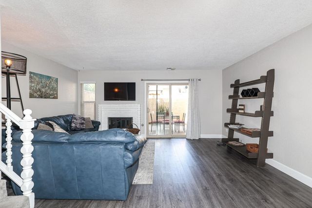 3036 Andre Ln, Turlock, CA 95382