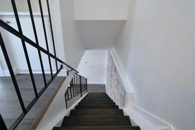 28159 Robin Ave, Saugus, CA 91350