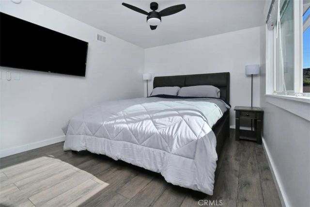 28159 Robin Ave, Saugus, CA 91350