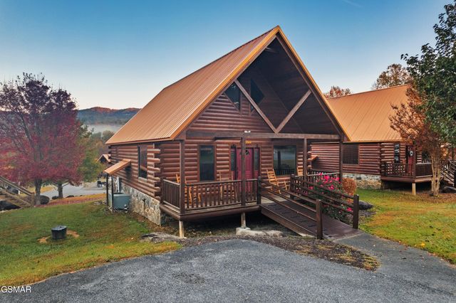 223 Forrest Loop Way, Gatlinburg, TN 37738